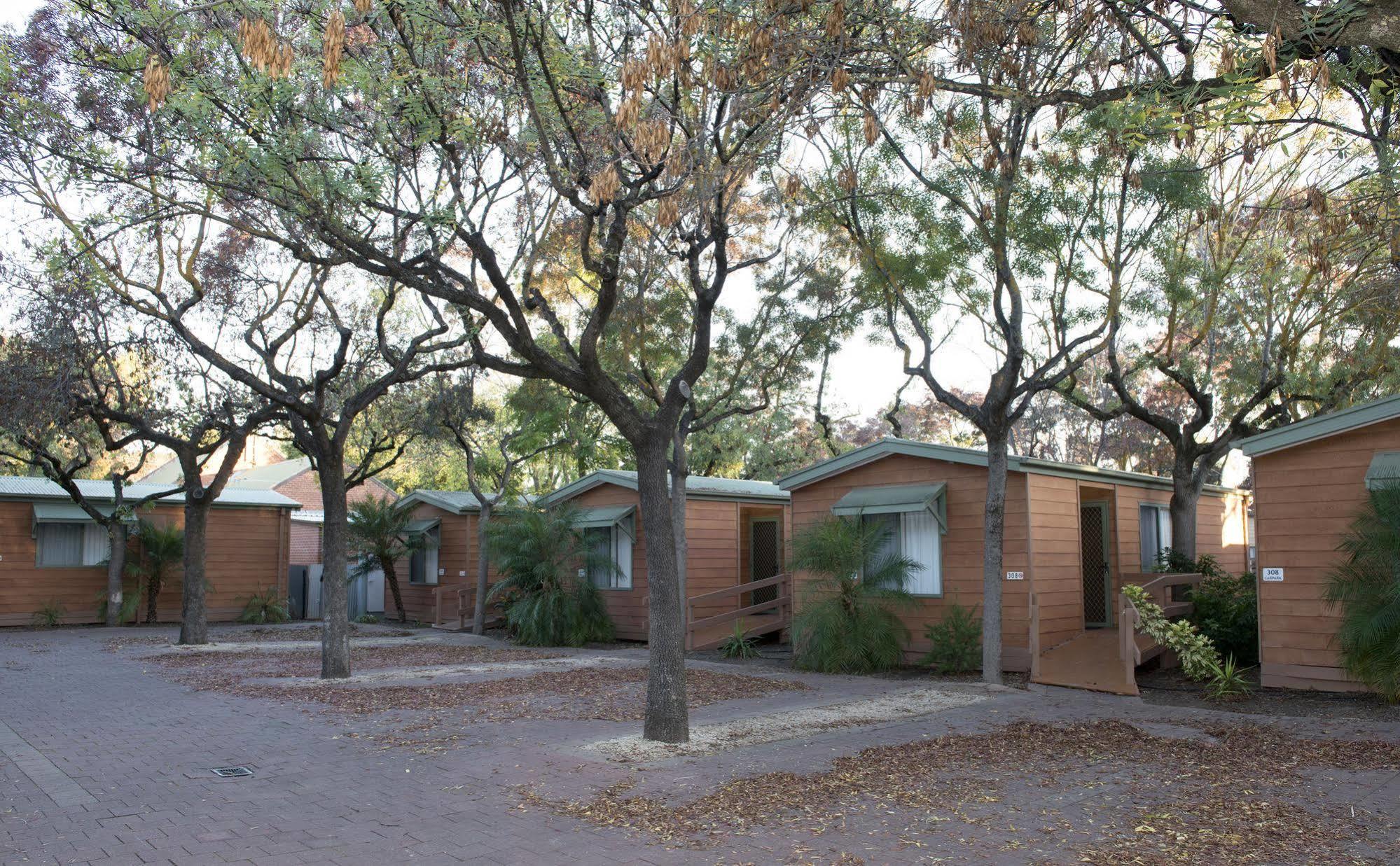 Adelaide Caravan Park - Aspen Holiday Parks المظهر الخارجي الصورة