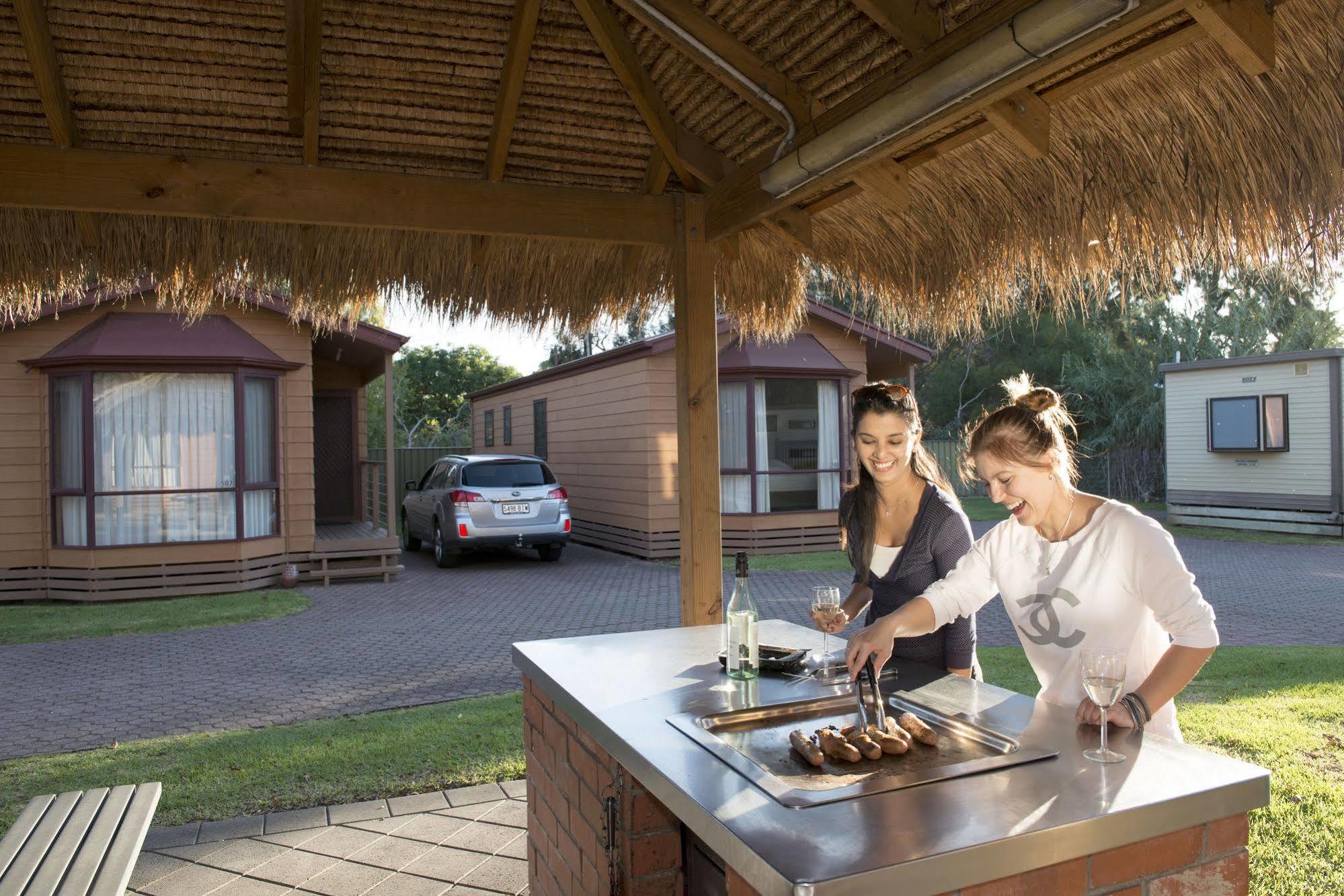 Adelaide Caravan Park - Aspen Holiday Parks المظهر الخارجي الصورة